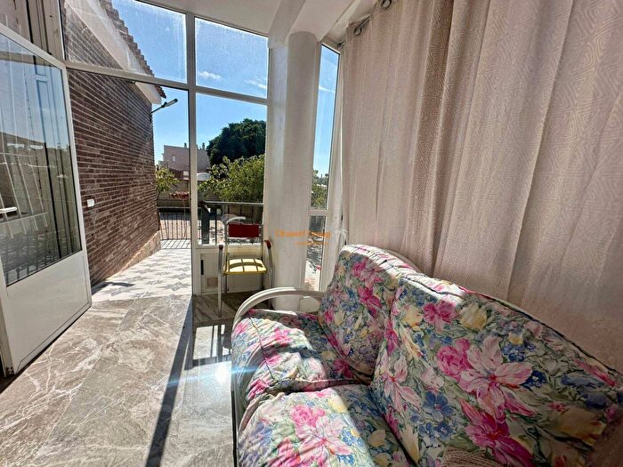 Casas en venta y pisos alquiler - 2