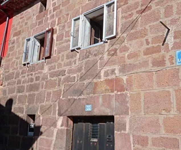 Casa en venta de 4 habitaciones en Villasur de Herreros, Burgos