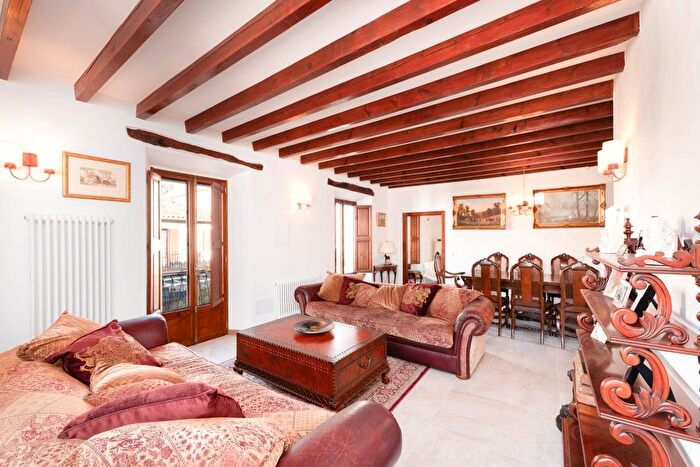 Casas en venta y pisos alquiler - 3
