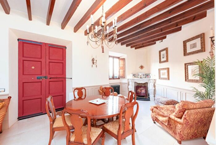 Casa en venta de 4 habitaciones, Calvià pueblo, Calvià