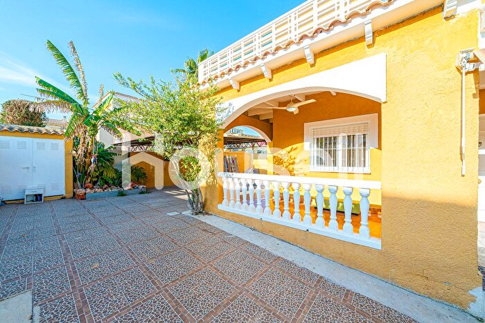 Casa en venta de 6 habitaciones, La Nucia, Comunitat Valenciana