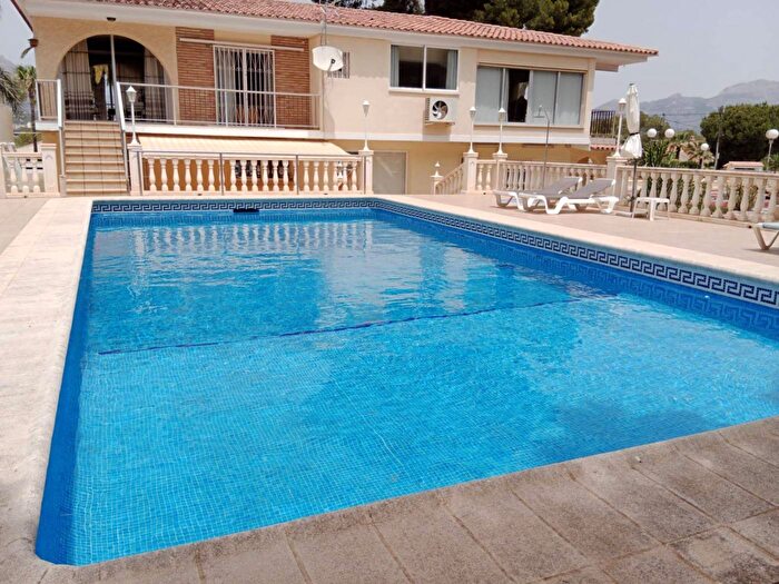 Casa de 4 habitaciones en venta en Comunitat Valenciana, Alicante
