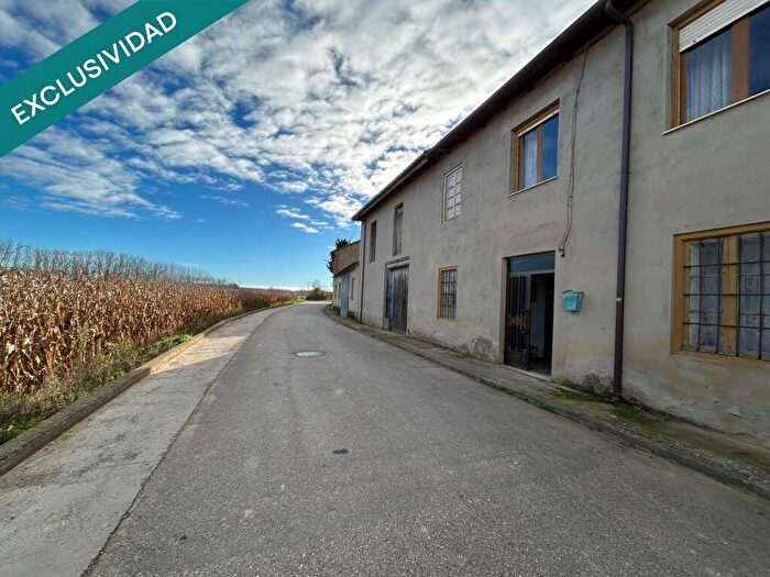 Casa en venta de 5 habitaciones en Castilla y León, León