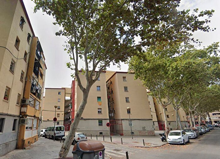Piso en venta de 3 habitaciones en Cataluña, Barcelona