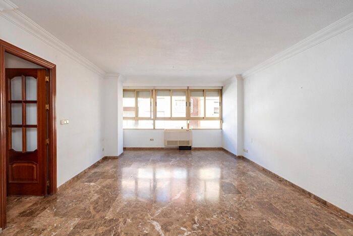 Piso en venta de 4 habitaciones en Ronda, Fígares