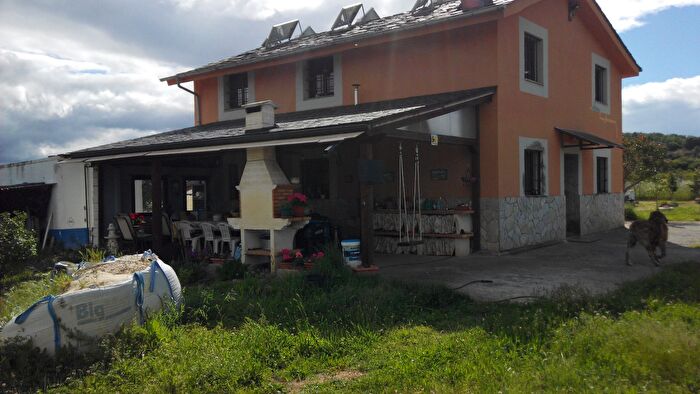 Casa en venta de 5 habitaciones: Cabañas Raras, León