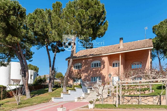 Casa en venta de 5 habitaciones en Comunidad de Madrid, Madrid