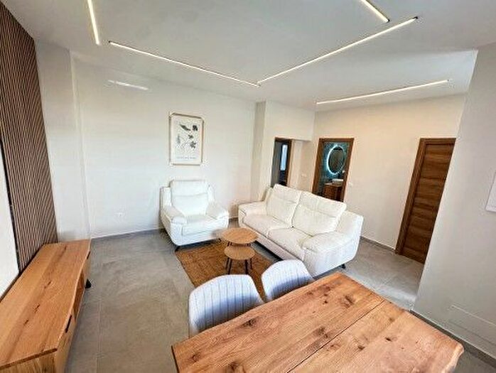 Casa en venta de 3 habitaciones, Bailén Miraflores, Parque Victoria Eugenia