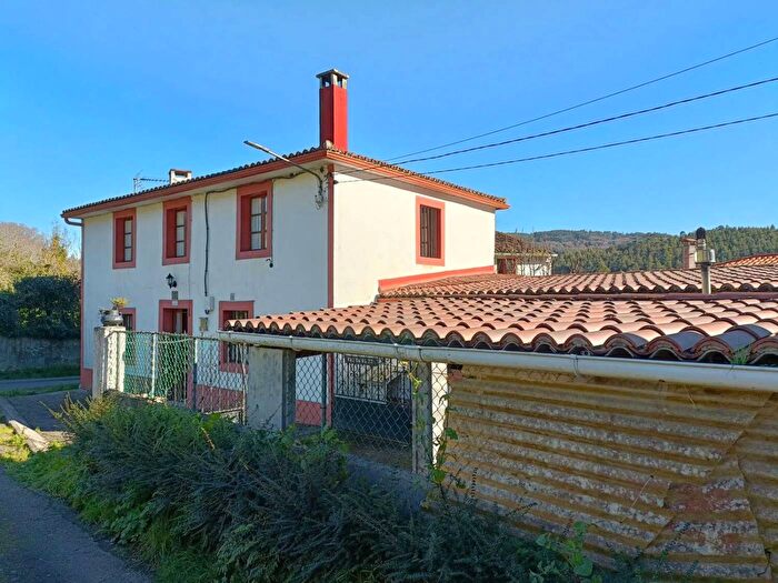Galicia, A Coruña: Casa en venta de 4 habitaciones
