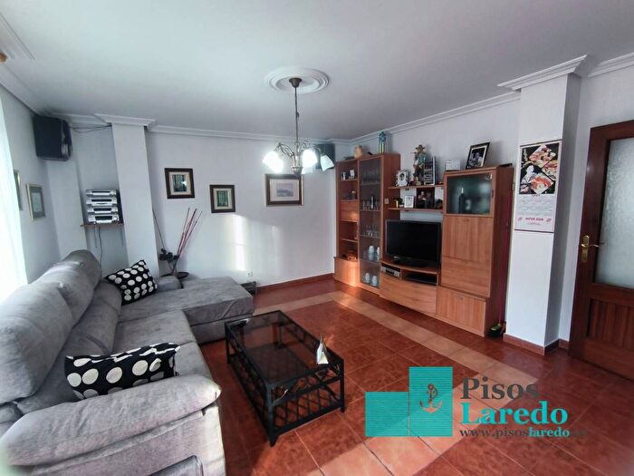 Oriñón Allendelagua, CastroUrdiales: Piso en venta de 3 habitaciones