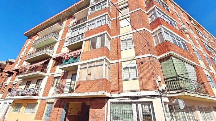 Piso de 3 habitaciones en venta en Íscar, Valladolid