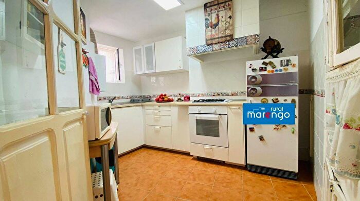 Casas en venta y pisos alquiler - 3