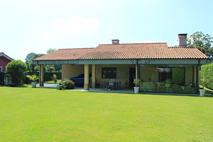 Casa en venta de 4 habitaciones, La Fresneda, Siero