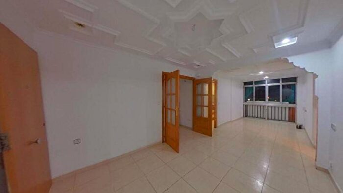 Piso en venta de 3 habitaciones en Cataluña, Barcelona