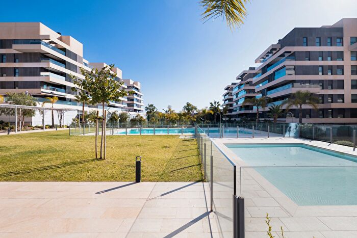 Piso en venta de 4 habitaciones, Teatinos Universidad, El Cónsul Ciudad Universitaria El Romeral