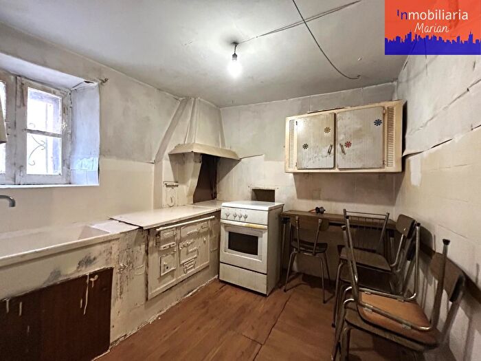 Casas en venta y pisos alquiler - 3
