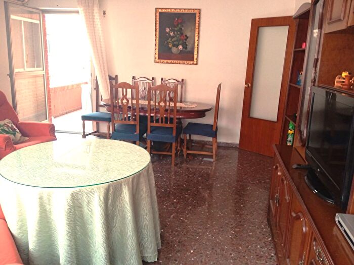 Piso en venta de 4 habitaciones en Centro, San Antón