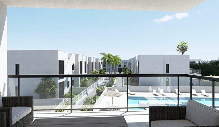 Casa de 3 habitaciones en venta en Comunitat Valenciana, Alicante