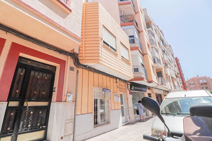 Casas en venta y pisos alquiler - 2