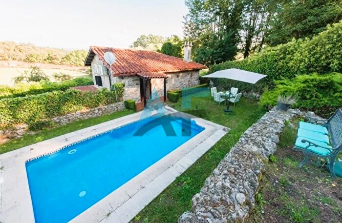 Casa en venta de 2 habitaciones en Pantón, Lugo