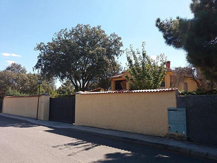 Casa en venta de 4 habitaciones: Castilla y León, Ávila