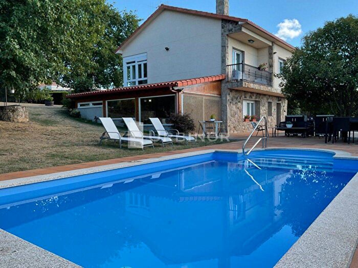 Casa en venta de 3 habitaciones en Galicia, Ourense
