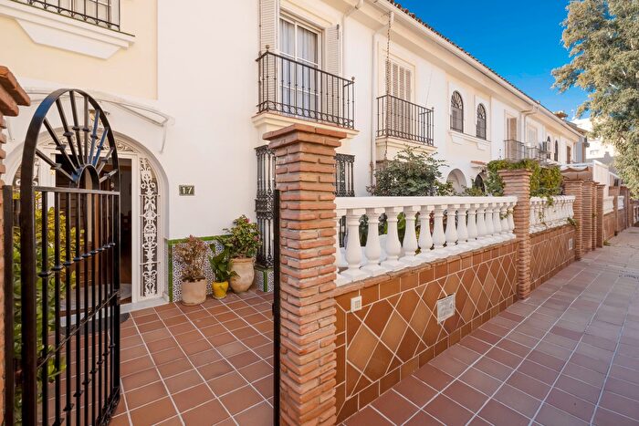 Casa en venta de 4 habitaciones, Cruz de Humilladero, Camino de Antequera