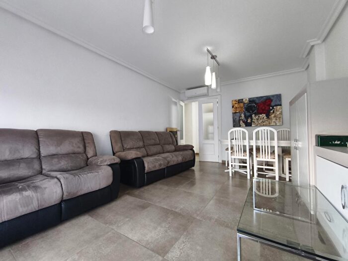 San Luis, Almería Capital: Piso en venta de 3 habitaciones