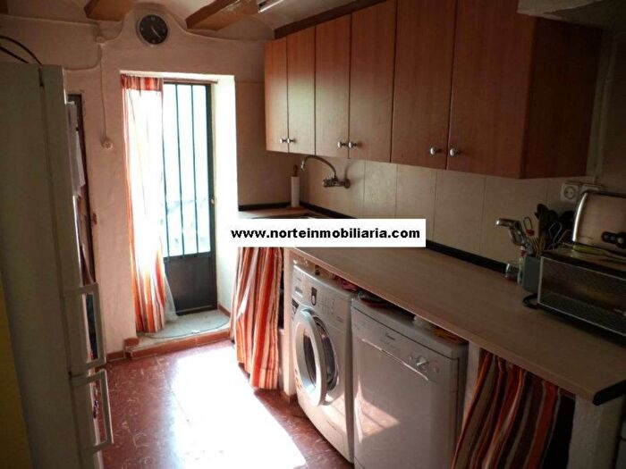 Casas en venta y pisos alquiler - 3