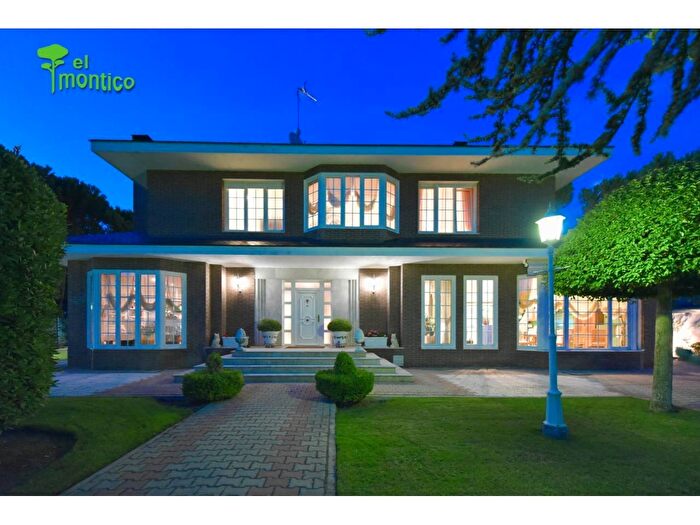 Casa de 5 habitaciones en venta en Castilla y León, Valladolid