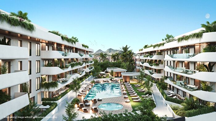 Piso en venta de 4 habitaciones: San Pedro de Alcántara, Nueva Alcántara