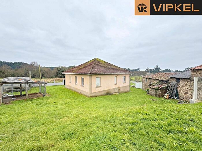 Casa en venta de 6 habitaciones en Galicia, A Coruña