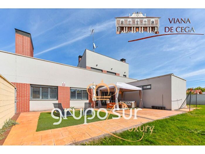 Castilla y León, Valladolid: Casa en venta de 5 habitaciones