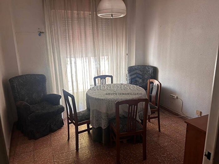 Piso en venta de 5 habitaciones, Castilla La Mancha, Albacete