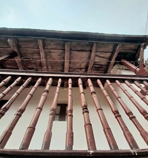 Casas en venta y pisos alquiler - 2