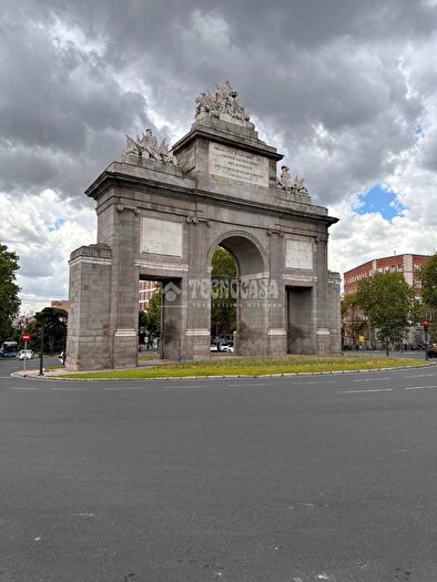 Piso en venta de 2 habitaciones, Arganzuela, Acacias