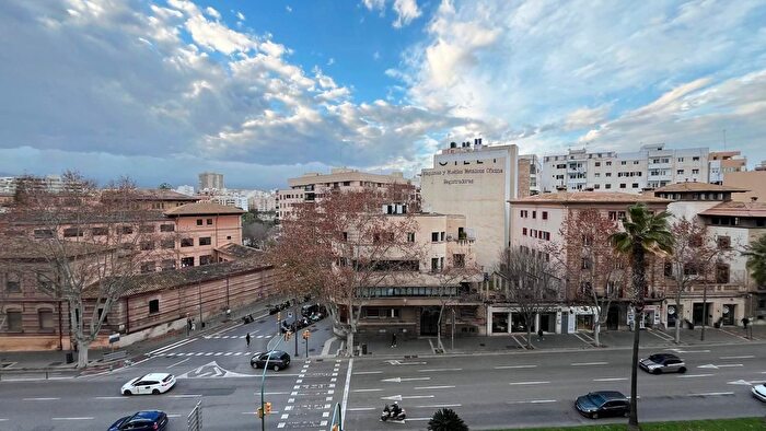 Piso de 3 habitaciones en venta en Centre, Plaça dels Patins