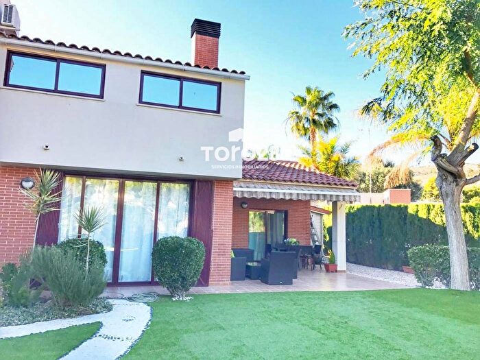 Casa en venta de 3 habitaciones, Comunitat Valenciana, Alicante