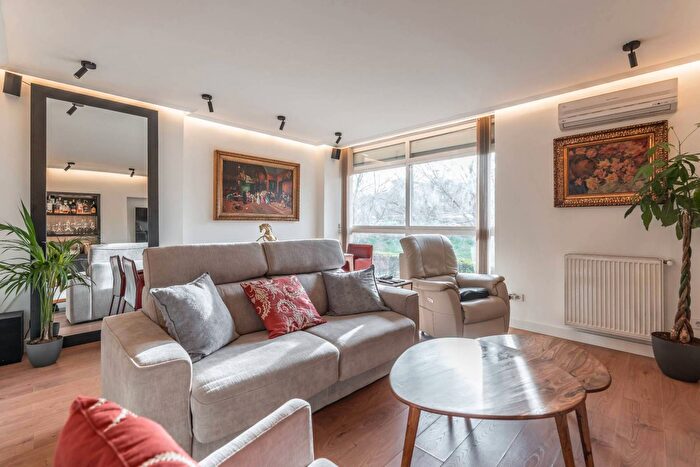 Piso de 3 habitaciones en venta en Comunidad de Madrid, Madrid