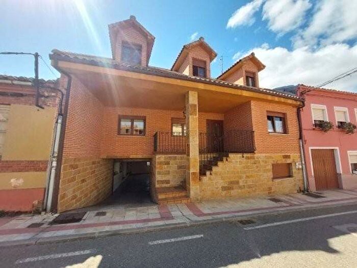 Casa en venta de 4 habitaciones: Castilla y León, León