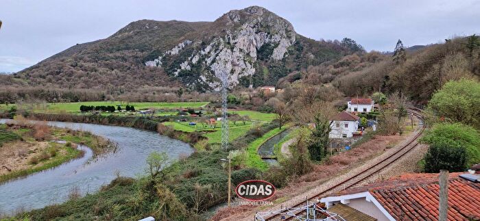 Casa de 2 habitaciones en venta en Principado de Asturias, Asturias