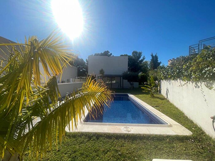 Casa en venta de 4 habitaciones en Comunitat Valenciana, Alicante