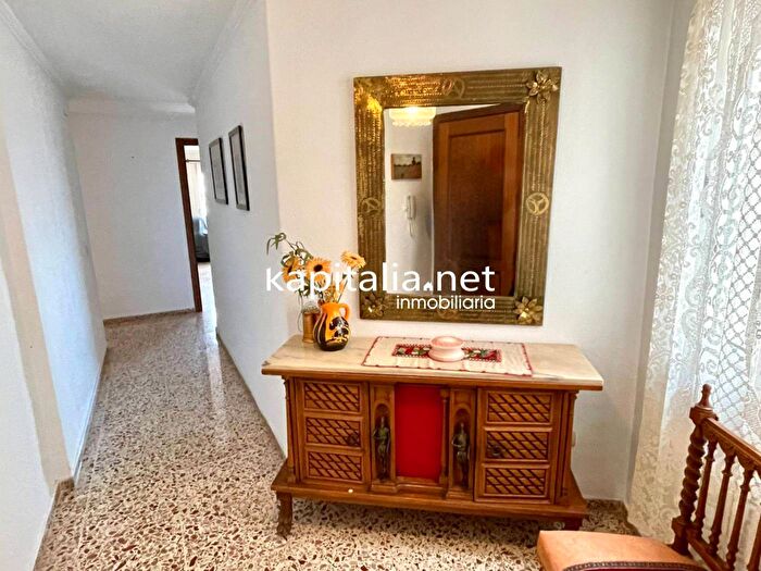 Casas en venta y pisos alquiler - 2
