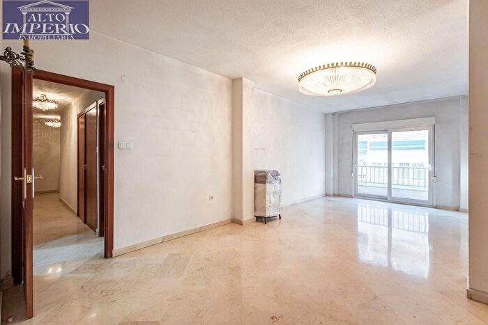 Piso de 5 habitaciones en venta en Centro, Centro Sagrario