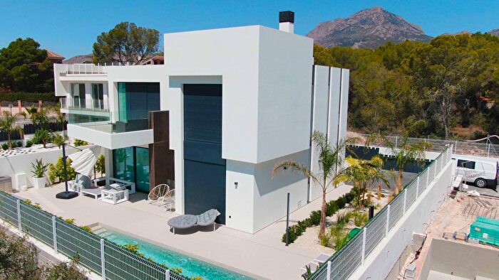 Casa de 4 habitaciones en venta en Comunitat Valenciana, Alicante