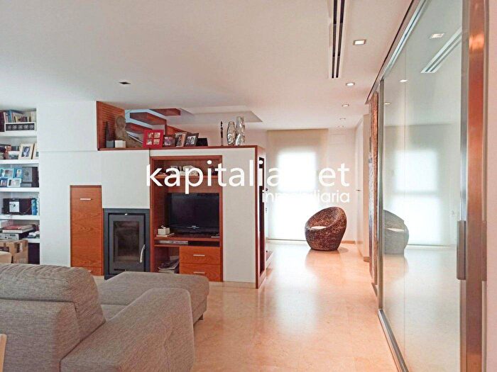 Casa en venta de 4 habitaciones, Comunitat Valenciana, València