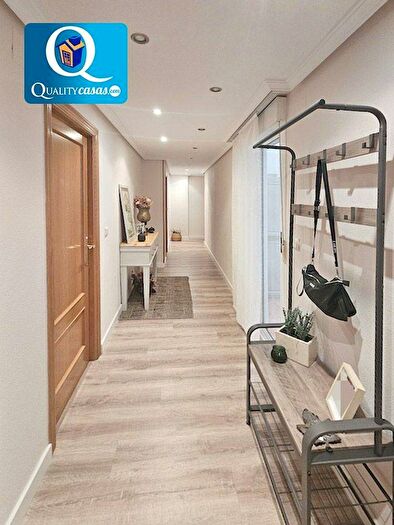 Casas en venta y pisos alquiler - 3