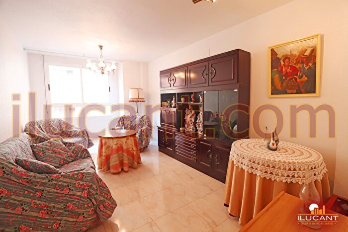 Centro, Mercado: Piso en venta de 3 habitaciones