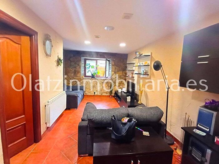 Casas en venta y pisos alquiler - 2