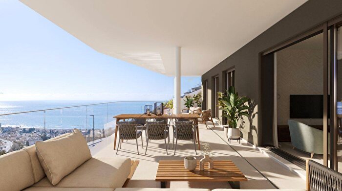 Piso de 2 habitaciones en venta en Rincón de la Victoria, Andalucía